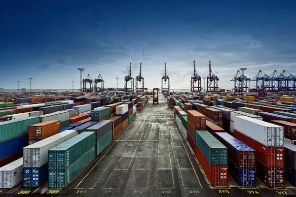واردات ۱۰ میلیون تن کالاهای اساسی به کشور