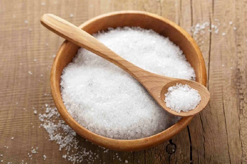 ایرانی ها روزانه ۱۲ گرم نمک مصرف می کنند