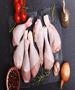 ایام تعطیل گوشت مرغ با قیمت مصوب در میادین میوه و تره بار توزیع می شود
