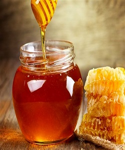 سالانه ۱۱۵ هزار تن عسل در کشورتولید می شود